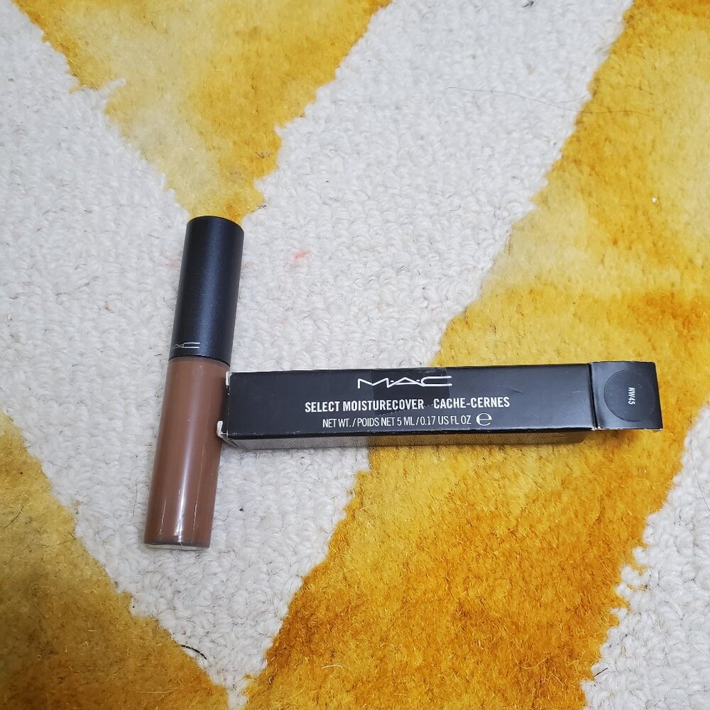 MAC Select Moisturecover Concealer in NW45